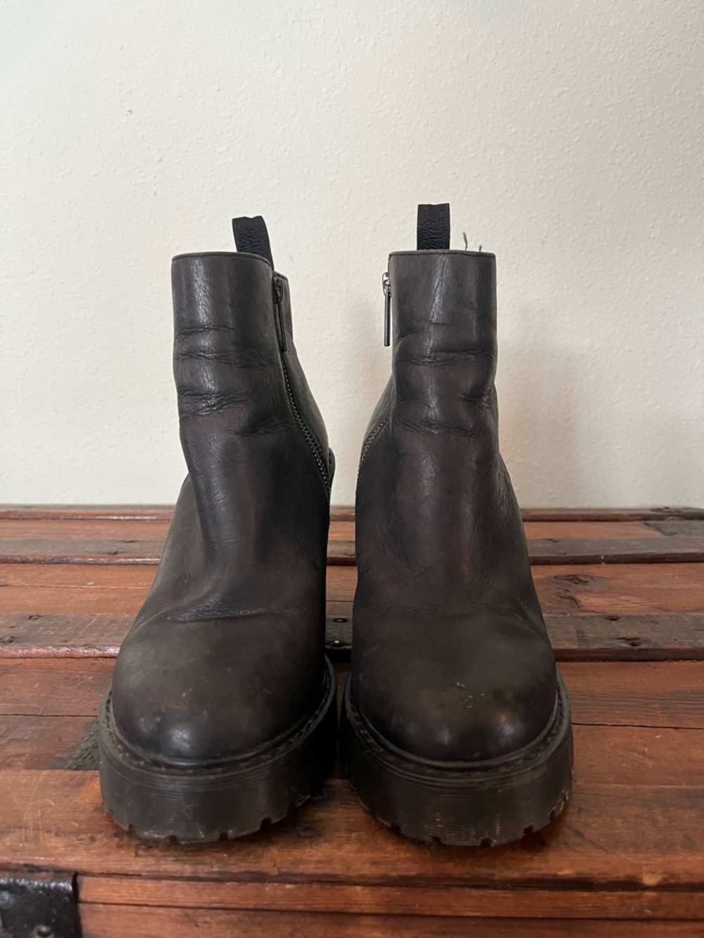 DR. MARTENS Magdalena Black Leather Heeled Ankle Boots Women’s US 8 39 EC